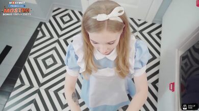The housekeeper wants a salary increase and is ready for anything / Dolly Rud
