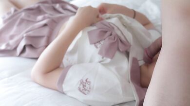 【無修正】可愛い制服でねっとりフェラ。きんたま舐め手コキ。