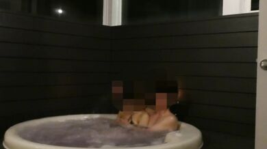 Inviting Japanese big tits swimsuit gals to the summer pool for swimsuit sex and blowjobs　homemade