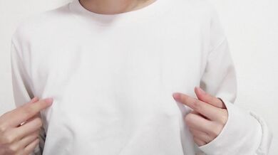 【チクニー】焦らして焦らして乳首イキ Tシャツから透けてる乳首ぽっち