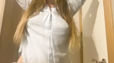 Bbw blonde shake perfect natural boobs