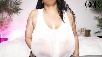 Sheer Sport Bra Tittyfucking - Huge boobs nerdy ebony
