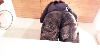 Open your mouth I want you to drink all my pee while you wipe my ass