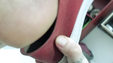 Stepmommy Has Extremely Huge And Stinky Feet Size 10