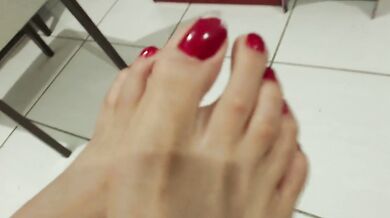 Stepmommy Has Extremely Huge And Stinky Feet Size 10