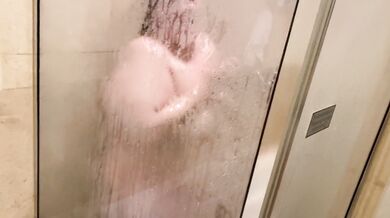 Post-Splosh Pie Shower