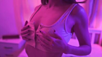 fit amateur girl Zero_Fvcks shows perfect tits and tight stomach then gets fucked in pink light