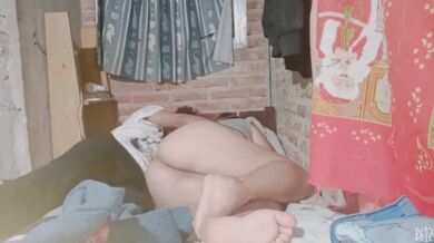 Mi best friend stays at home, watch the end ;)