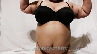 Chunky Cherry Merry BBW Wobble and Play: Big Belly, Huge Tits and Cheeky Nips