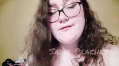 Vore Fantasy: Chubby GF Eats You