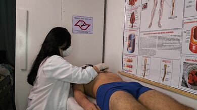 Patient gets erection when he feels the nurse's touch