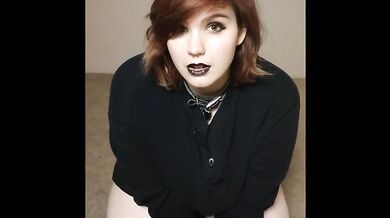 Chubby goth babe wants your cum all over her face