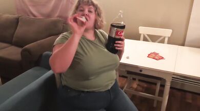 ALICE EATS: LOUD WET BURPS AND HUGE BELLY EXPANSION