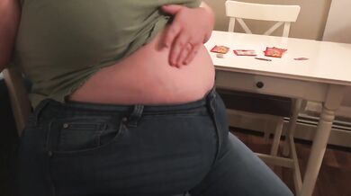 ALICE EATS: LOUD WET BURPS AND HUGE BELLY EXPANSION