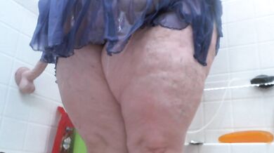 SSBBW Shower Tease