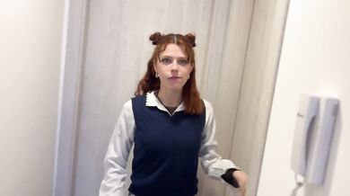 Pago con su culo apretado para salir de un aprieto