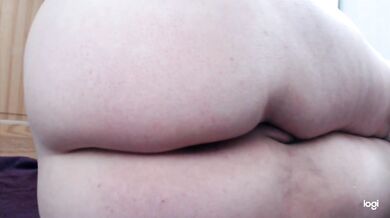 Big ass is stuffed with apples