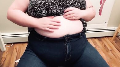 ALICE EATS: TEACHER VORE 2, GULPING DOWN THE WHOLE CLASS