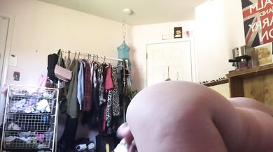 Chubby Ethot Rides Dildo