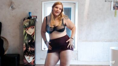 Ok I'm dancing for you (bbw dance sexy)
