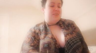 Irish Cutie Gets Messy