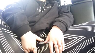 my first PUBLIC MASTURBATION i came fast in my work parking lot