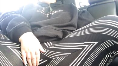 my first PUBLIC MASTURBATION i came fast in my work parking lot