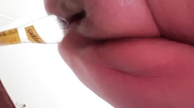 BBWFISTSLUT extreme anal bottle insertion