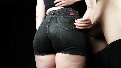 PERFECT FIT BIG ASS in jeans shorts HANDJOB #3