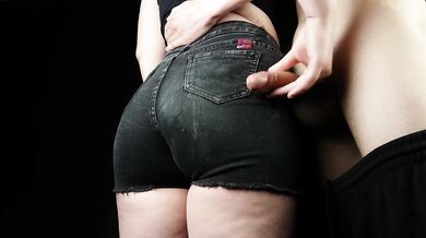 PERFECT FIT BIG ASS in jeans shorts HANDJOB #3