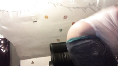 fat white girl buttcrack cleaning - then stripping totally naked to smoke