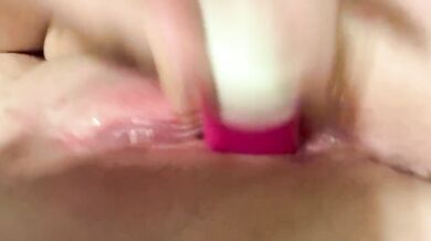 UpClose ASMR; squirting and soaking the bed while trying not to scream