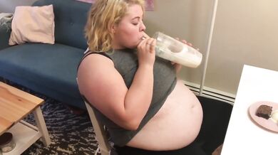 CHUBBY BBW TEEN GULPS DOWN ENTIRE WEIGHT GAIN SHAKE AND DESSERT