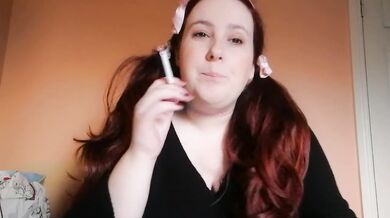 BBW Cutie Plays For You