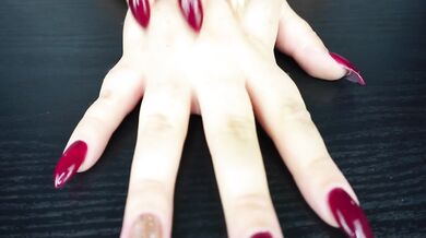 Long Nail Fetish - Nail Tapping - ASMR - DAYTONA HALE BBW