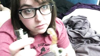 Horny stoner squirts pathetically