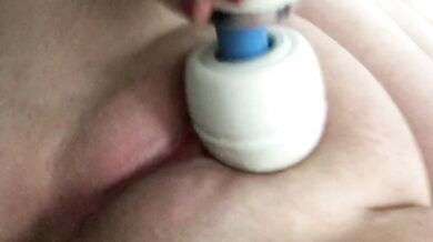 Horny stoner squirts pathetically
