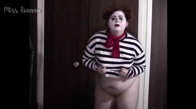 BBW Mime Striptease