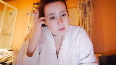 Bed Day with Cute BBW - Cumming Hard Twice
