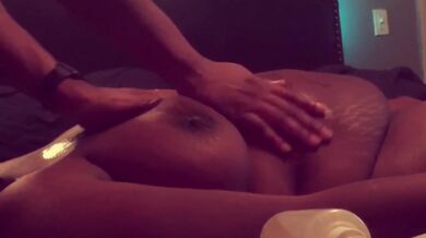 Daddy give me a massage