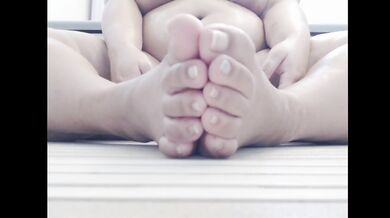 BBW Feet Fetish and Orgasm.