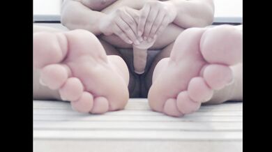 BBW Feet Fetish and Orgasm.