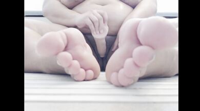 BBW Feet Fetish and Orgasm.