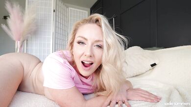 Sexy Voice Stepmom JOI Countdown [4K]