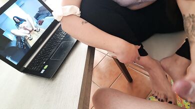 Busy stepsister helps her stepbrother his erection