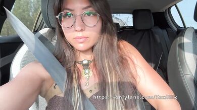 PORTUGUESE COUPLE HAVE SEX IN THE CAR IN A PUBLIC PLACE