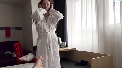 Sexy cleaner at the hotel came to clean the room (WITH CONVERSATIONS)