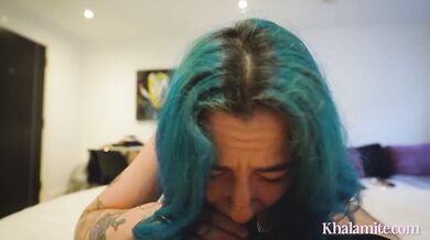 I'm going on vacation with my colleague, it's going well! - Blowjob and French fuck at the hotel POV