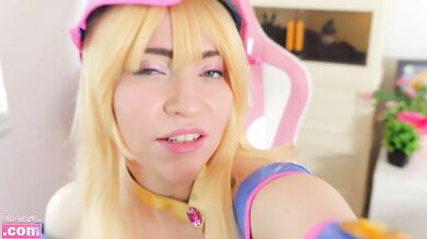 Dark Magician Girl Swallow Tiny Man (YUGIOH)