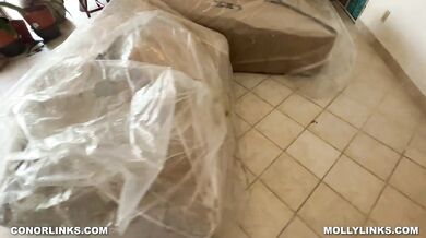Magic Trick leads to Fucking my Pussy - Molly Pills ft ConorPov - POV